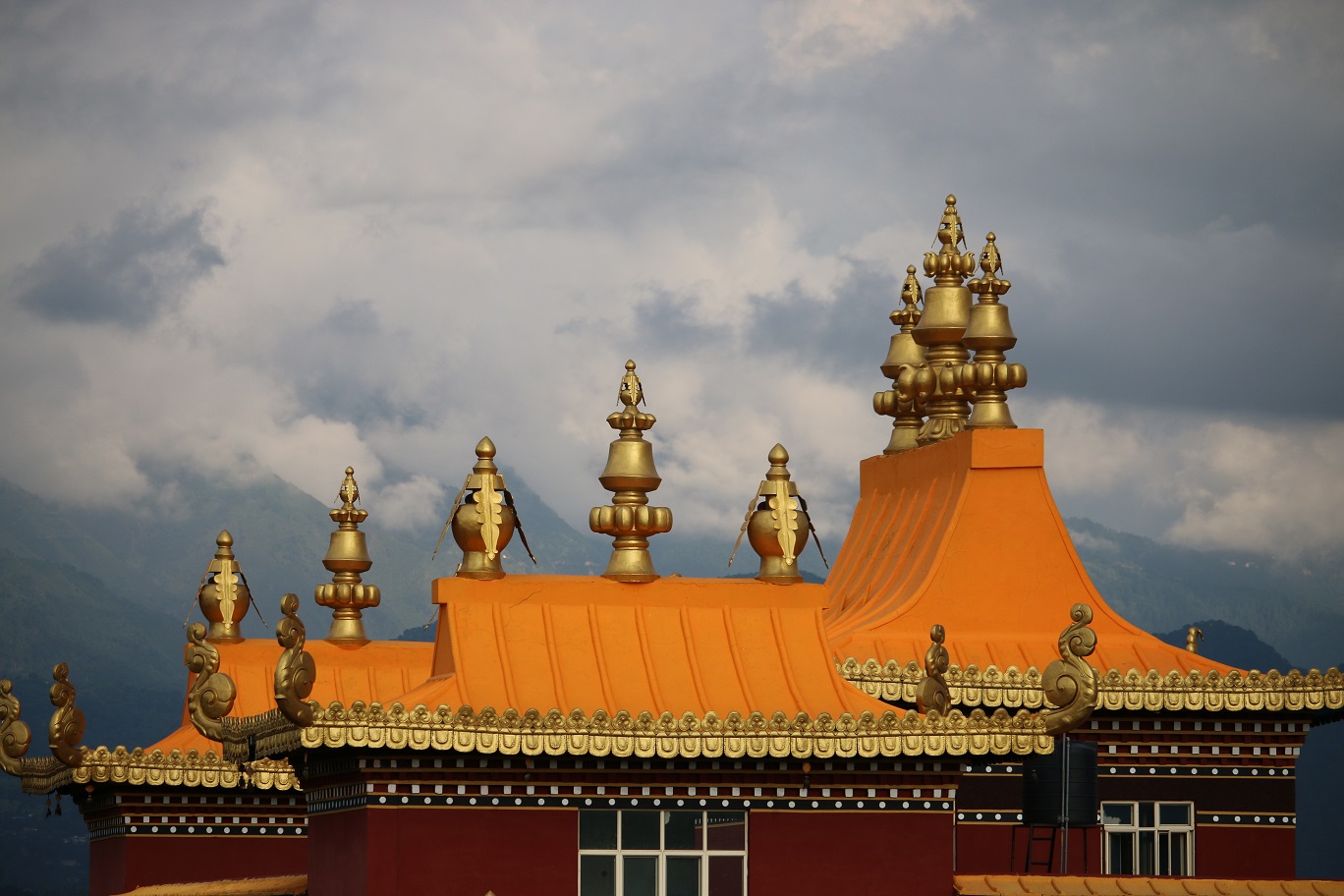Dzongsar Institute Golden Roof